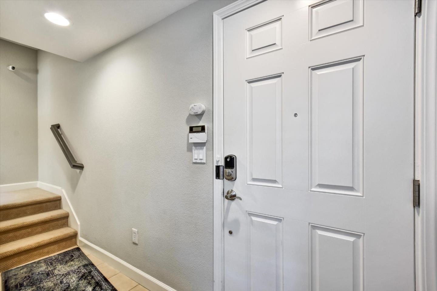 Detail Gallery Image 5 of 43 For 2043 Sonador, San Jose,  CA 95128 - 2 Beds | 2/1 Baths