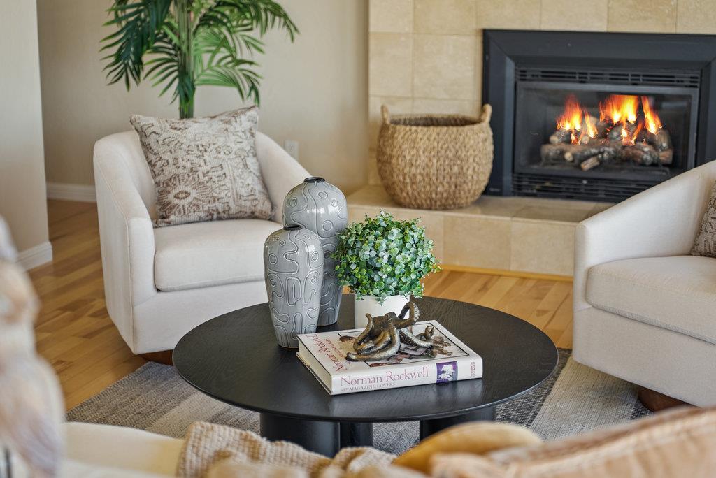 Detail Gallery Image 16 of 66 For 126 via Novella, Aptos,  CA 95003 - 4 Beds | 2/1 Baths