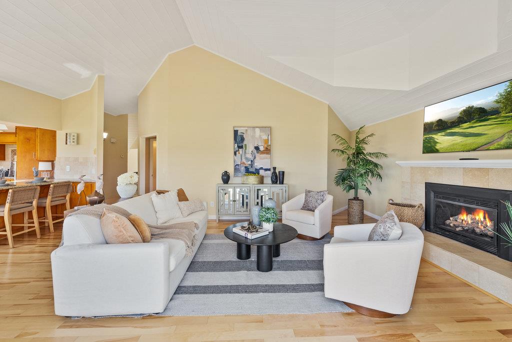 Detail Gallery Image 23 of 66 For 126 via Novella, Aptos,  CA 95003 - 4 Beds | 2/1 Baths