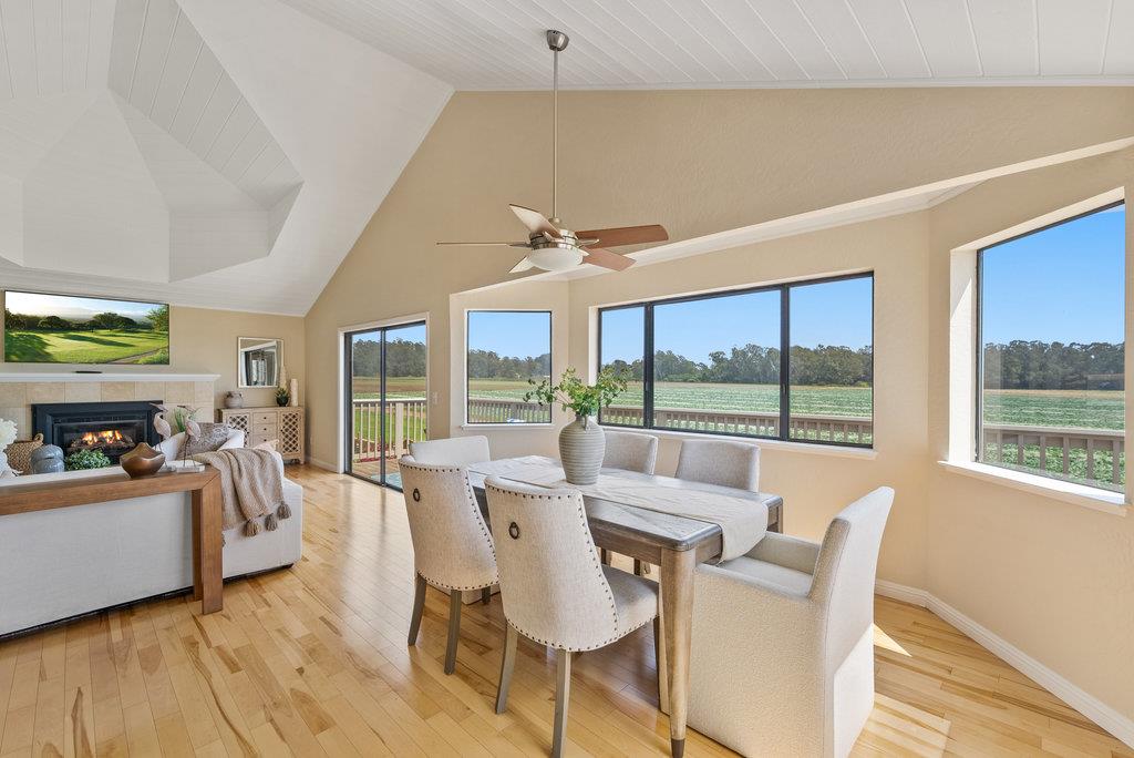 Detail Gallery Image 25 of 66 For 126 via Novella, Aptos,  CA 95003 - 4 Beds | 2/1 Baths