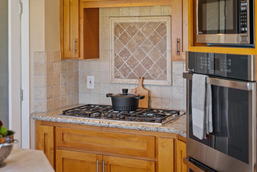 Detail Gallery Image 30 of 66 For 126 via Novella, Aptos,  CA 95003 - 4 Beds | 2/1 Baths