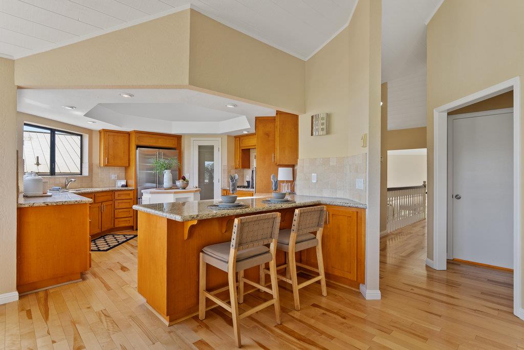 Detail Gallery Image 32 of 66 For 126 via Novella, Aptos,  CA 95003 - 4 Beds | 2/1 Baths