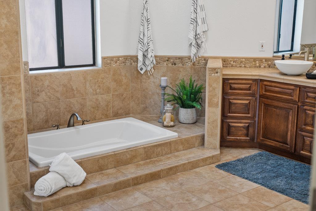 Detail Gallery Image 42 of 66 For 126 via Novella, Aptos,  CA 95003 - 4 Beds | 2/1 Baths