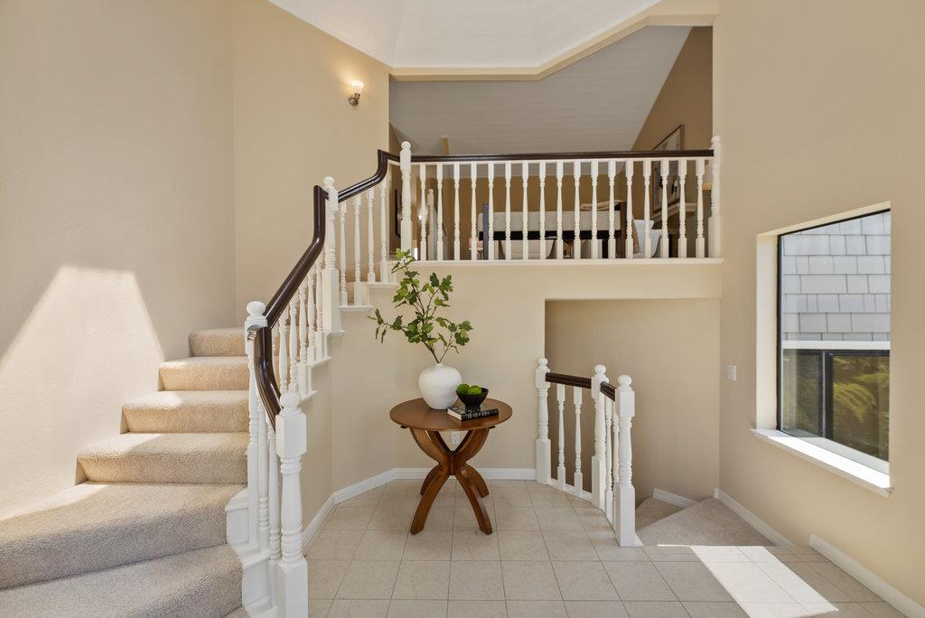 Detail Gallery Image 9 of 66 For 126 via Novella, Aptos,  CA 95003 - 4 Beds | 2/1 Baths