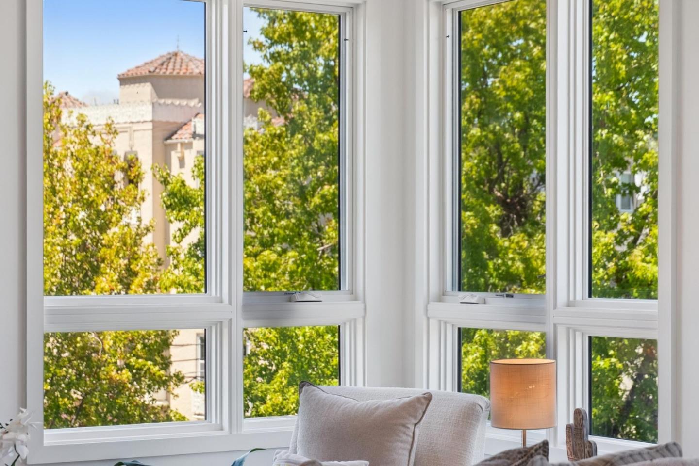 Detail Gallery Image 14 of 55 For 1433 Floribunda Ave #2,  Burlingame,  CA 94010 - 2 Beds | 2/1 Baths