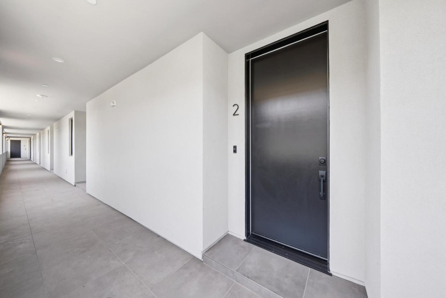 Detail Gallery Image 3 of 55 For 1433 Floribunda Ave #2,  Burlingame,  CA 94010 - 2 Beds | 2/1 Baths