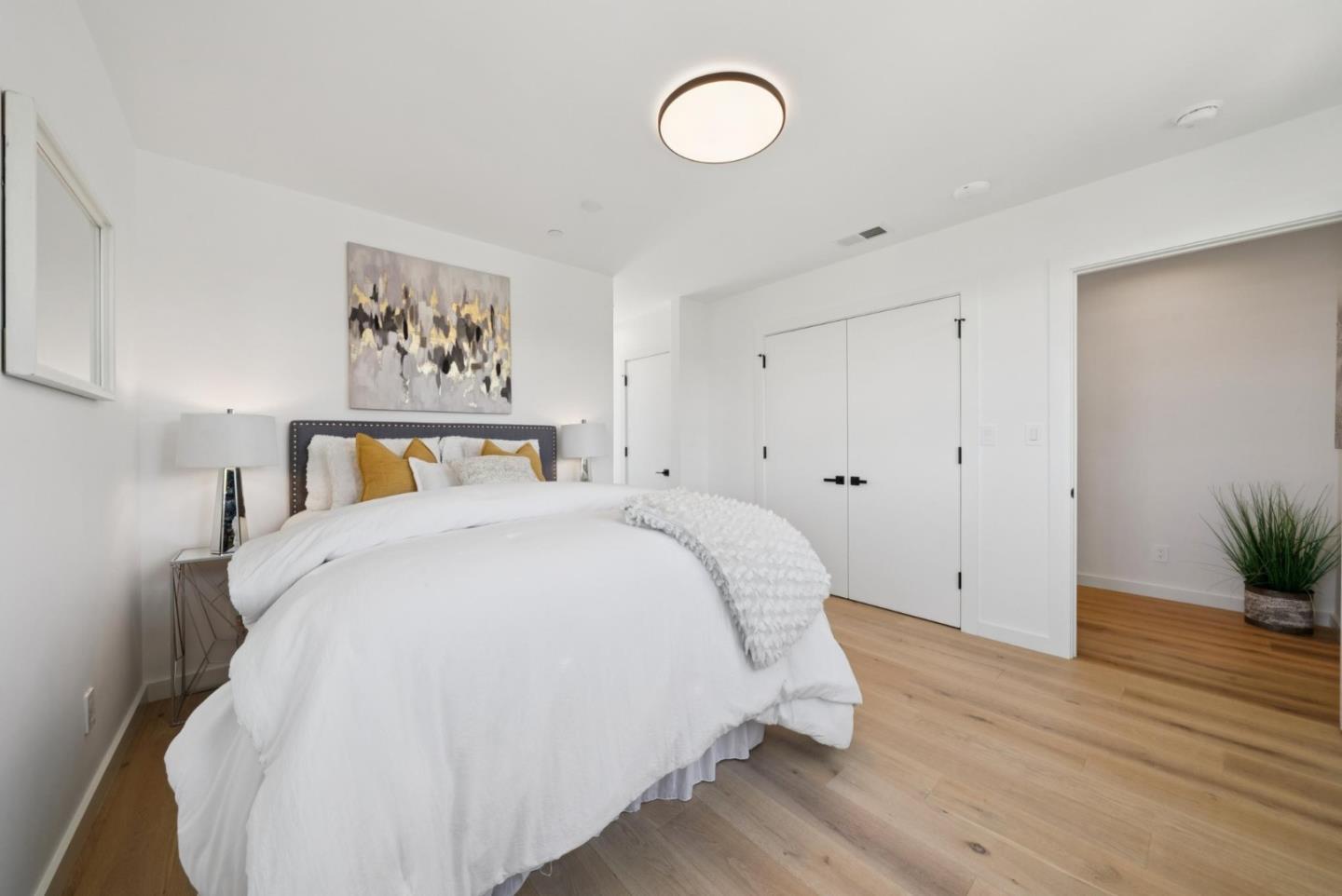 Detail Gallery Image 30 of 55 For 1433 Floribunda Ave #2,  Burlingame,  CA 94010 - 2 Beds | 2/1 Baths