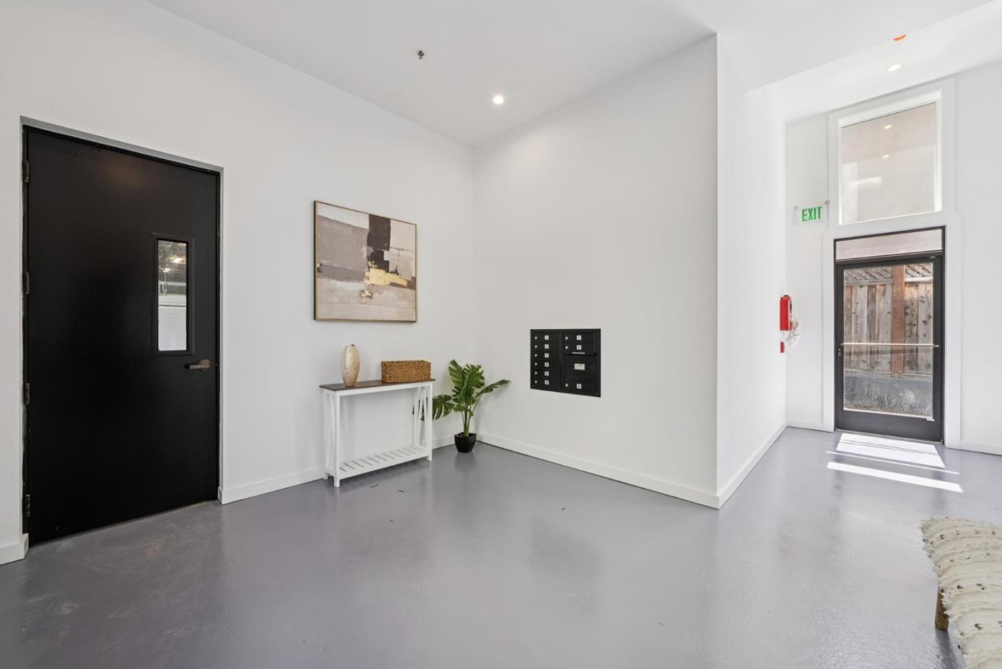 Detail Gallery Image 51 of 55 For 1433 Floribunda Ave #2,  Burlingame,  CA 94010 - 2 Beds | 2/1 Baths