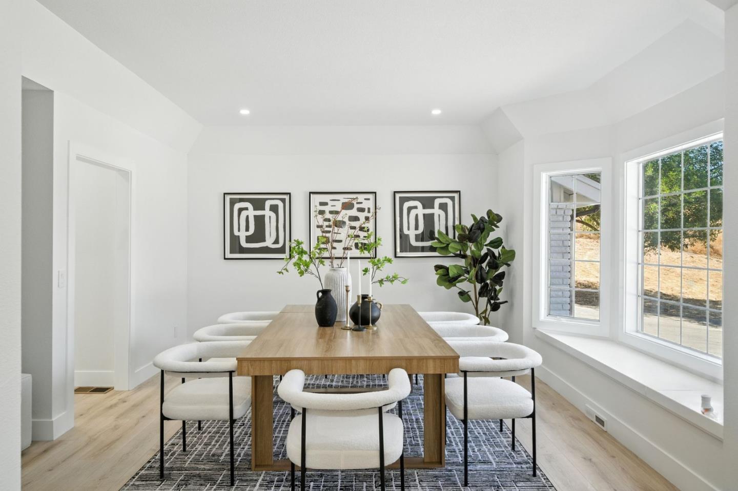 Detail Gallery Image 11 of 66 For 6650 Johnston Rd, Pleasanton,  CA 94588 - 6 Beds | 3/1 Baths