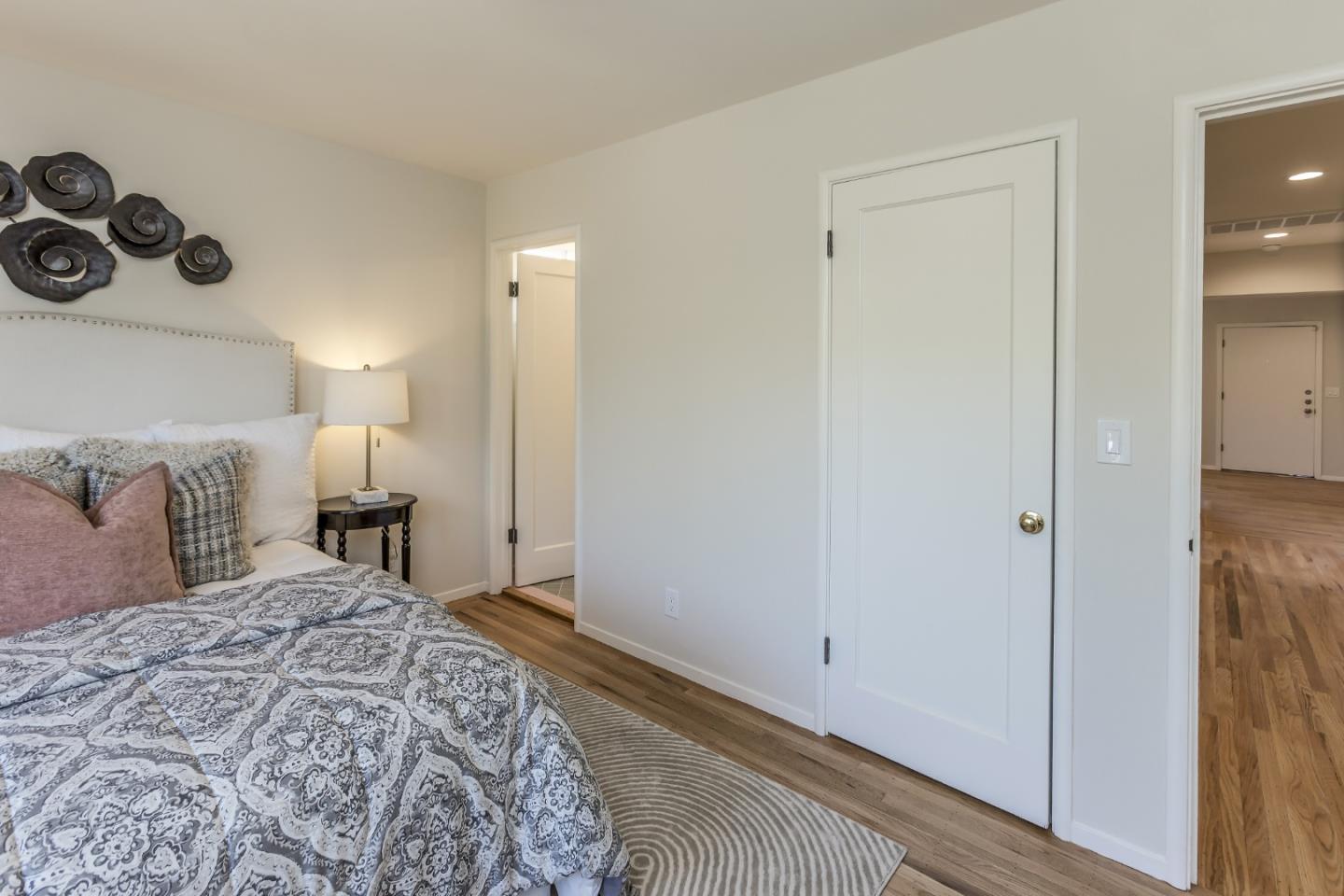 Detail Gallery Image 11 of 21 For 693 Madrone Ave, Sunnyvale,  CA 94085 - 3 Beds | 1/1 Baths