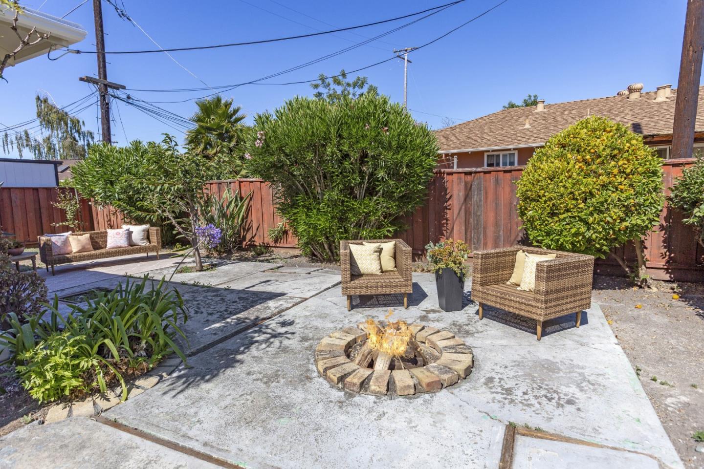 Detail Gallery Image 20 of 21 For 693 Madrone Ave, Sunnyvale,  CA 94085 - 3 Beds | 1/1 Baths