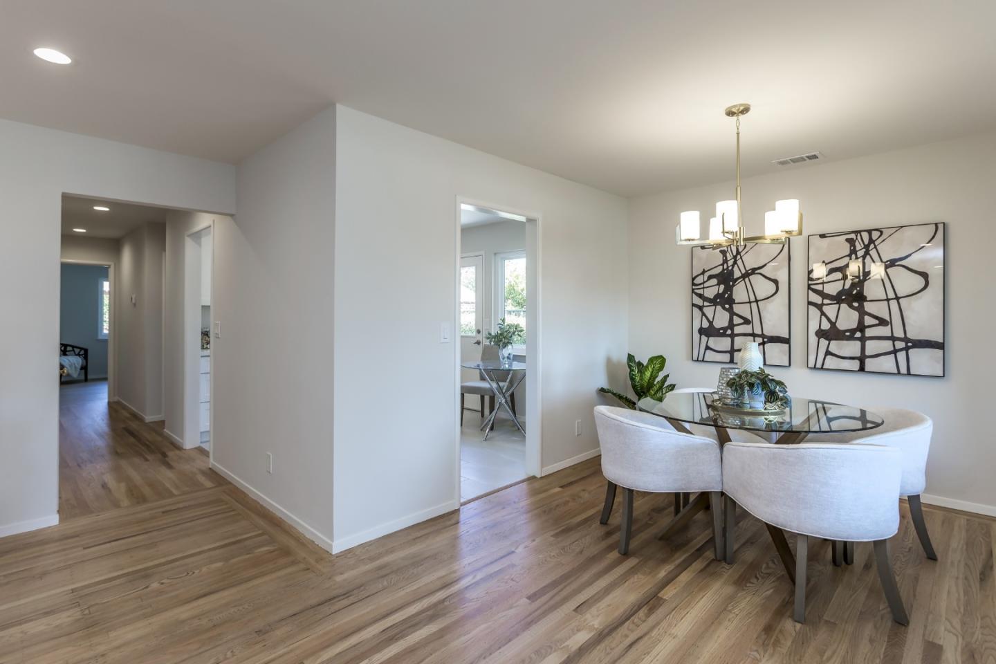 Detail Gallery Image 5 of 21 For 693 Madrone Ave, Sunnyvale,  CA 94085 - 3 Beds | 1/1 Baths