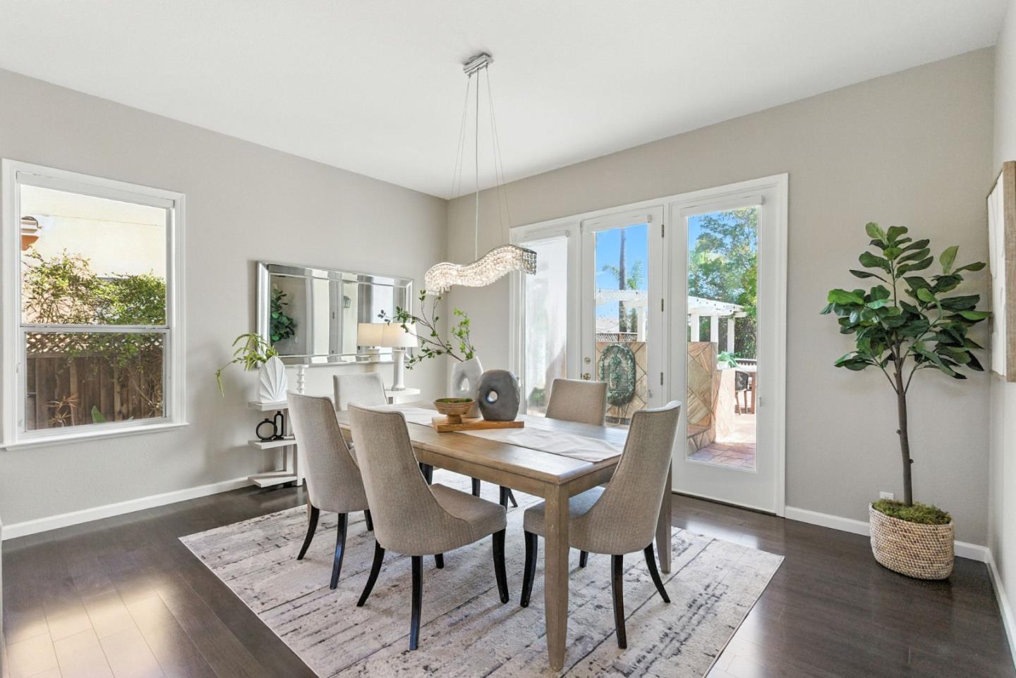 Detail Gallery Image 14 of 77 For 5380 Arezzo Dr, San Jose,  CA 95138 - 5 Beds | 4/1 Baths