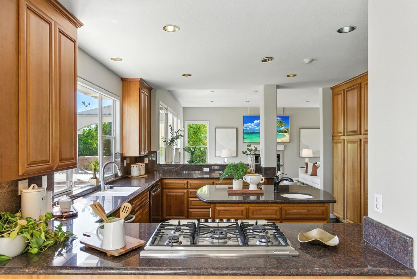 Detail Gallery Image 20 of 77 For 5380 Arezzo Dr, San Jose,  CA 95138 - 5 Beds | 4/1 Baths