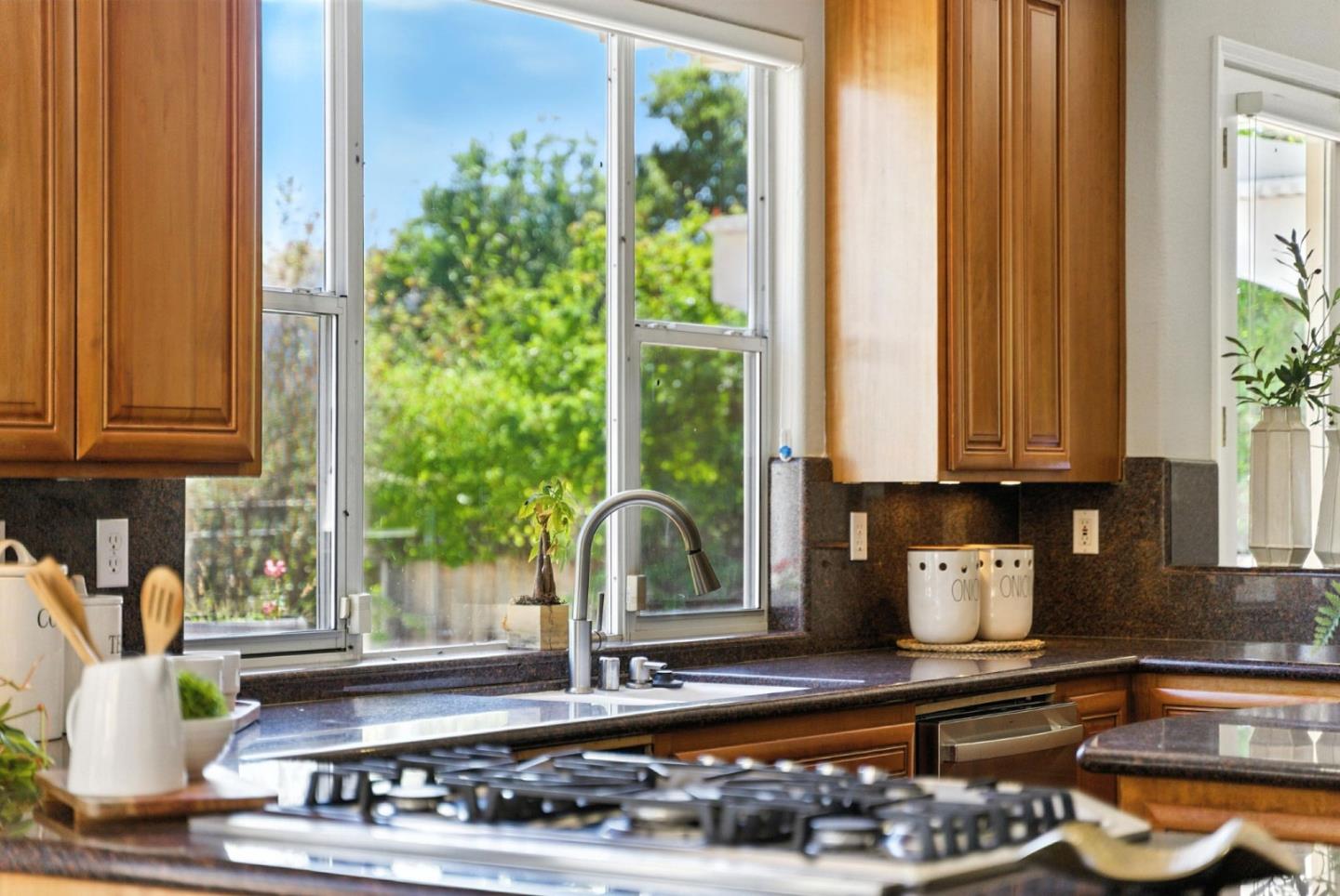 Detail Gallery Image 21 of 77 For 5380 Arezzo Dr, San Jose,  CA 95138 - 5 Beds | 4/1 Baths
