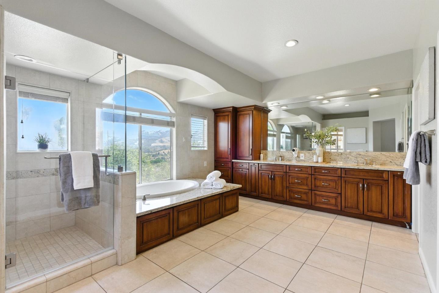 Detail Gallery Image 43 of 77 For 5380 Arezzo Dr, San Jose,  CA 95138 - 5 Beds | 4/1 Baths