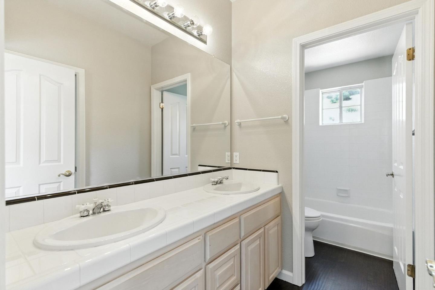 Detail Gallery Image 54 of 77 For 5380 Arezzo Dr, San Jose,  CA 95138 - 5 Beds | 4/1 Baths