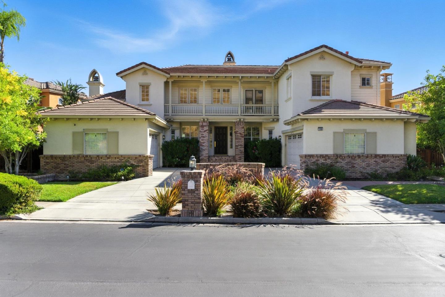 Detail Gallery Image 6 of 77 For 5380 Arezzo Dr, San Jose,  CA 95138 - 5 Beds | 4/1 Baths