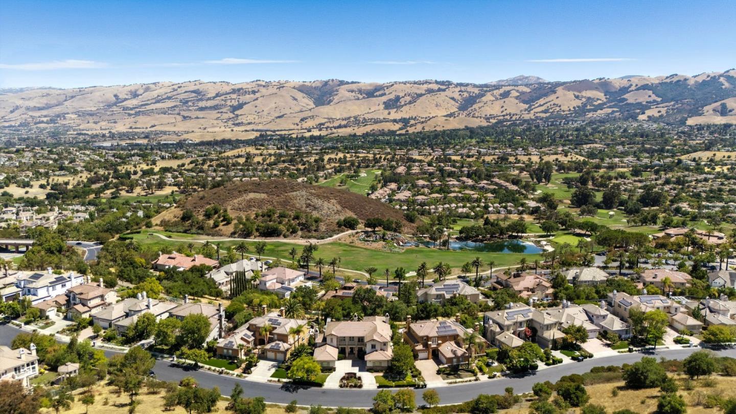 Detail Gallery Image 70 of 77 For 5380 Arezzo Dr, San Jose,  CA 95138 - 5 Beds | 4/1 Baths