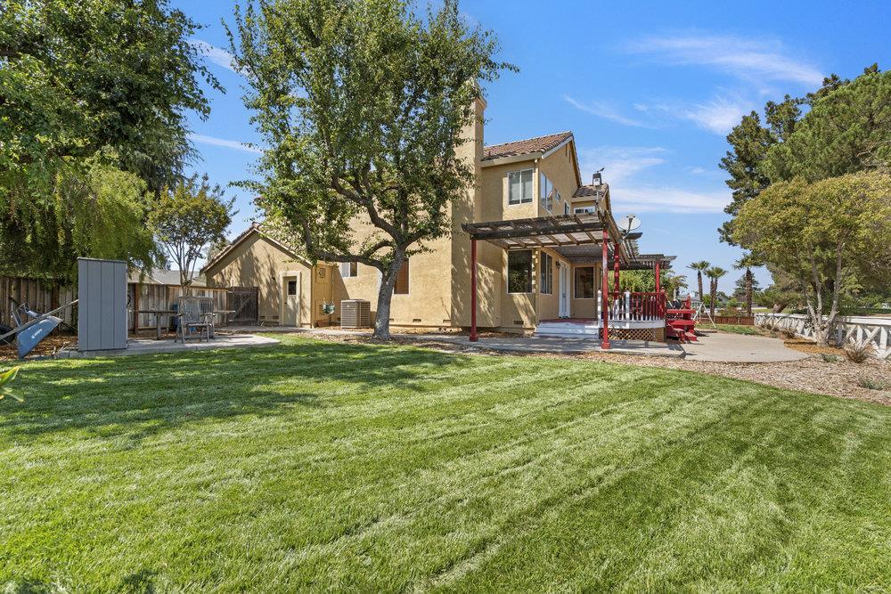 Detail Gallery Image 33 of 42 For 310 Bonnie Ln, Hollister,  CA 95023 - 3 Beds | 3 Baths