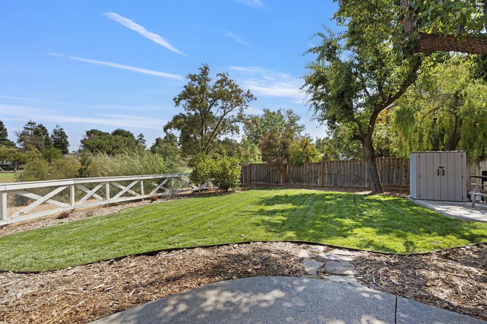 Detail Gallery Image 34 of 42 For 310 Bonnie Ln, Hollister,  CA 95023 - 3 Beds | 3 Baths