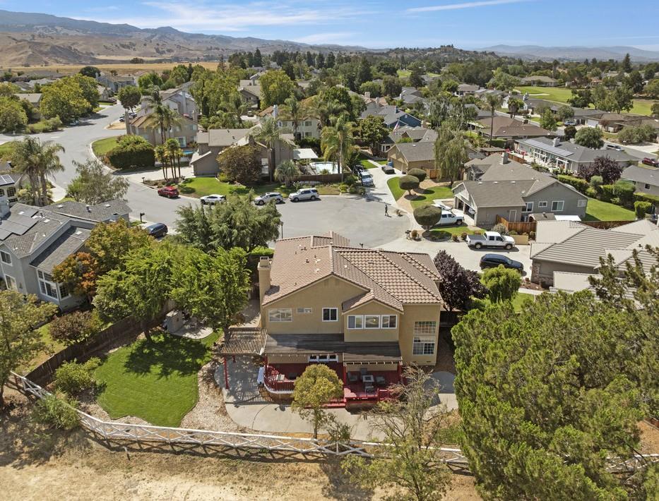Detail Gallery Image 39 of 42 For 310 Bonnie Ln, Hollister,  CA 95023 - 3 Beds | 3 Baths