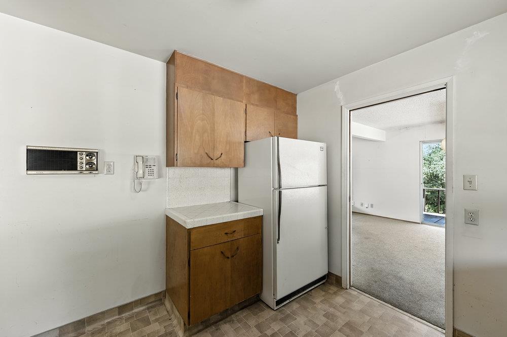 Detail Gallery Image 14 of 48 For 12750 Canario Way, Los Altos Hills,  CA 94022 - 4 Beds | 3 Baths