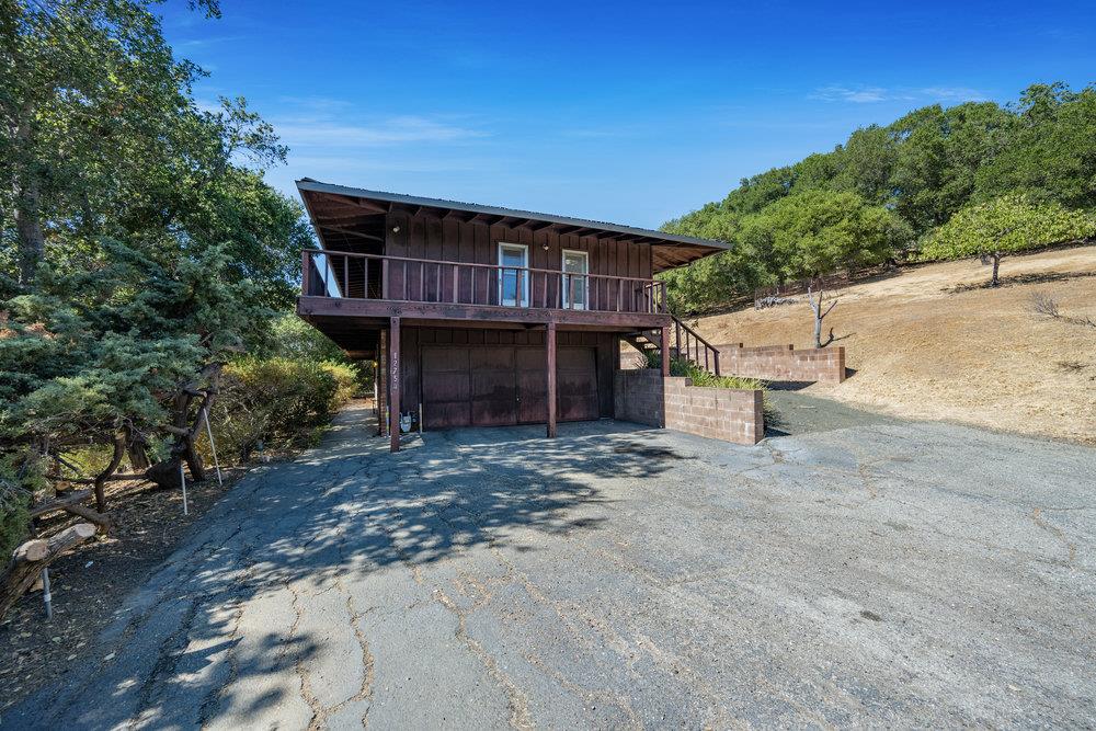 Detail Gallery Image 3 of 48 For 12750 Canario Way, Los Altos Hills,  CA 94022 - 4 Beds | 3 Baths