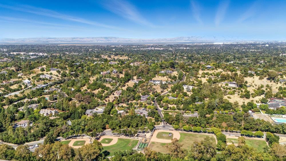Detail Gallery Image 45 of 48 For 12750 Canario Way, Los Altos Hills,  CA 94022 - 4 Beds | 3 Baths