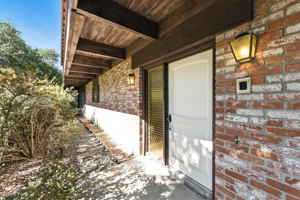 Detail Gallery Image 6 of 48 For 12750 Canario Way, Los Altos Hills,  CA 94022 - 4 Beds | 3 Baths