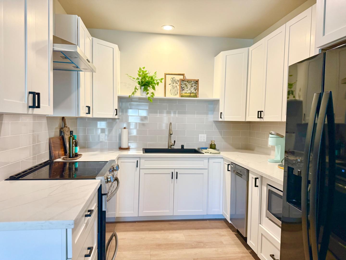 Detail Gallery Image 10 of 35 For 400 San Benito St #202,  Hollister,  CA 95023 - 2 Beds | 1 Baths