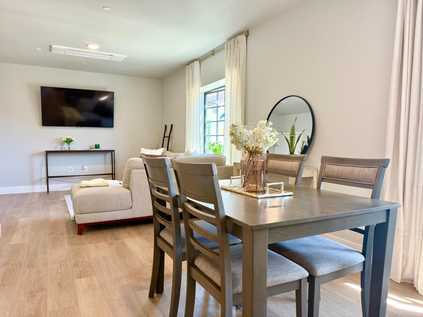 Detail Gallery Image 13 of 35 For 400 San Benito St #202,  Hollister,  CA 95023 - 2 Beds | 1 Baths