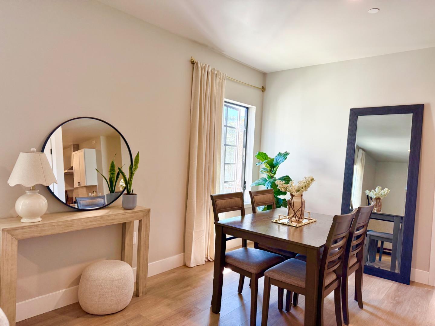 Detail Gallery Image 8 of 35 For 400 San Benito St #202,  Hollister,  CA 95023 - 2 Beds | 1 Baths