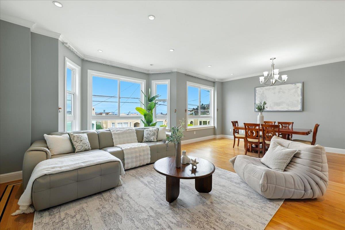 Detail Gallery Image 3 of 56 For 430 Hamilton St, San Francisco,  CA 94134 - 5 Beds | 4 Baths