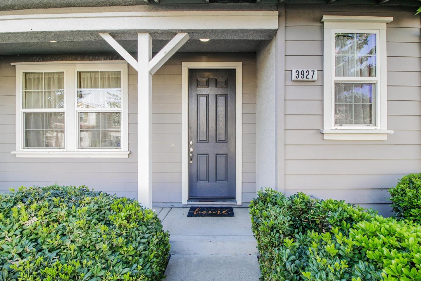 Detail Gallery Image 3 of 31 For 3927 Streamline St, Sacramento,  CA 95834 - 3 Beds | 2/1 Baths