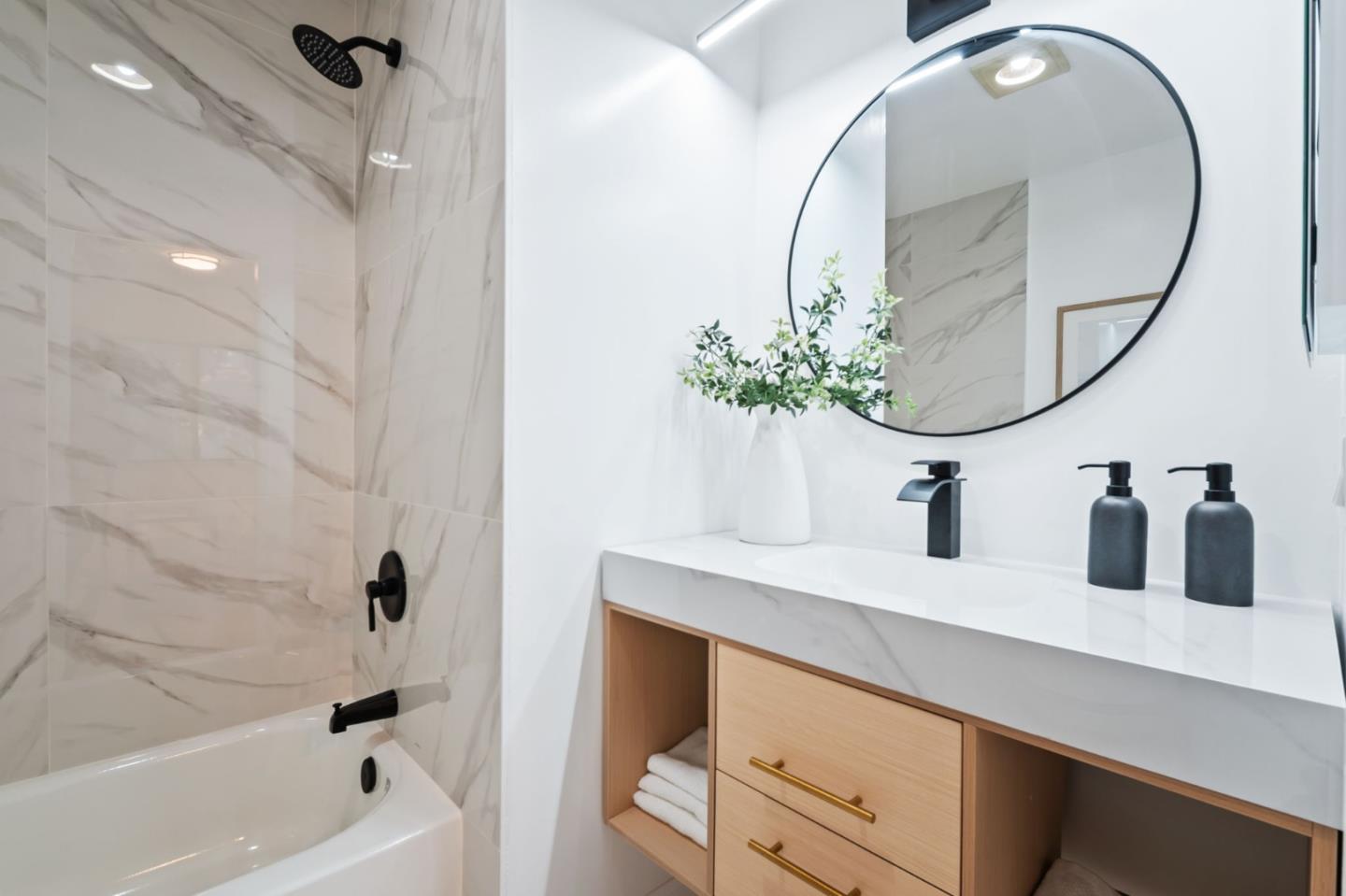 Detail Gallery Image 24 of 31 For 6163 Joaquin Murieta Ave #F,  Newark,  CA 94560 - 3 Beds | 2/1 Baths