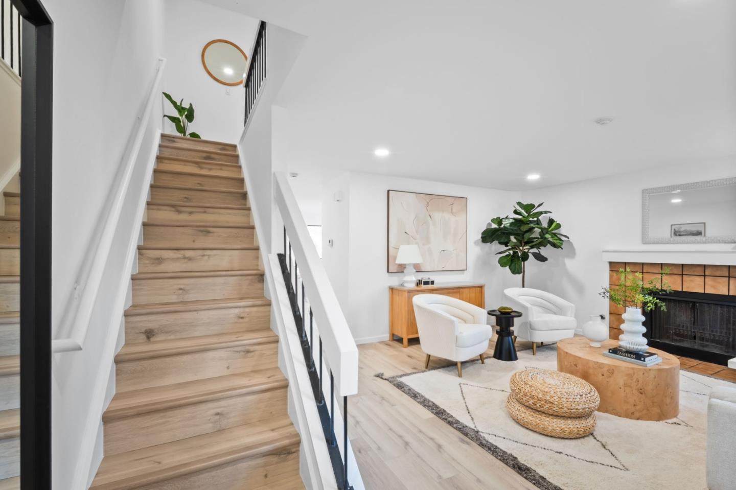 Detail Gallery Image 3 of 31 For 6163 Joaquin Murieta Ave #F,  Newark,  CA 94560 - 3 Beds | 2/1 Baths