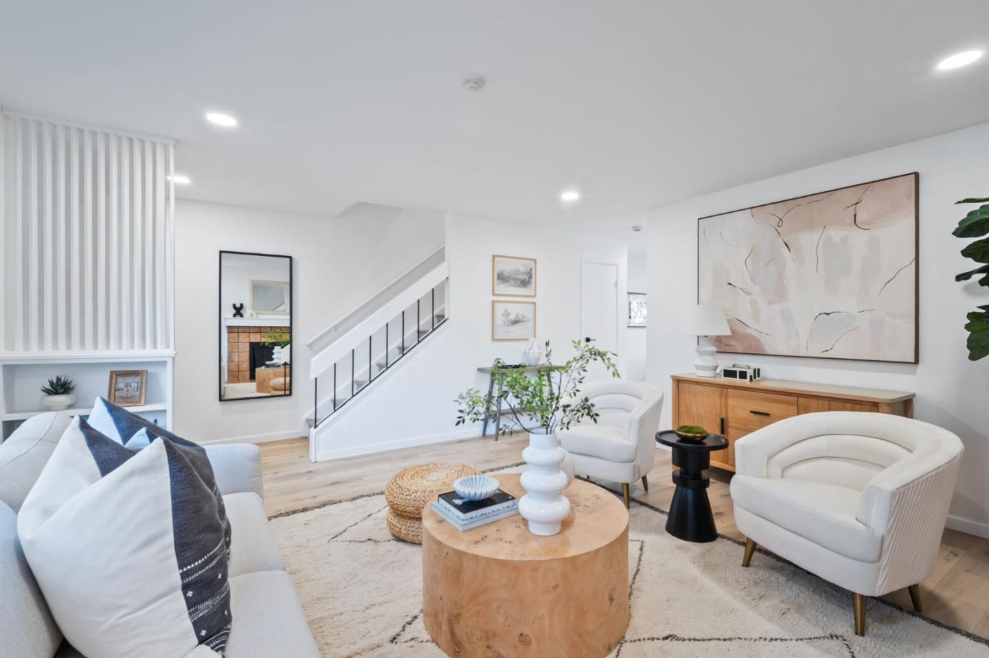 Detail Gallery Image 6 of 31 For 6163 Joaquin Murieta Ave #F,  Newark,  CA 94560 - 3 Beds | 2/1 Baths