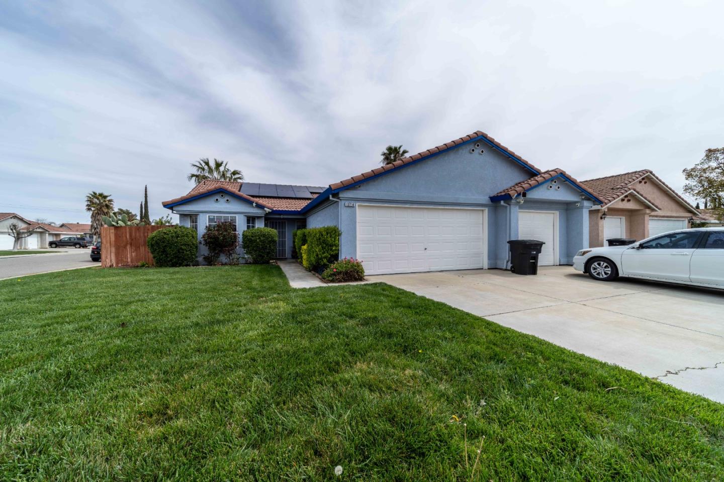 Detail Gallery Image 4 of 14 For 13714 Deleon Ave, Gustine,  CA 95322 - 4 Beds | 2 Baths
