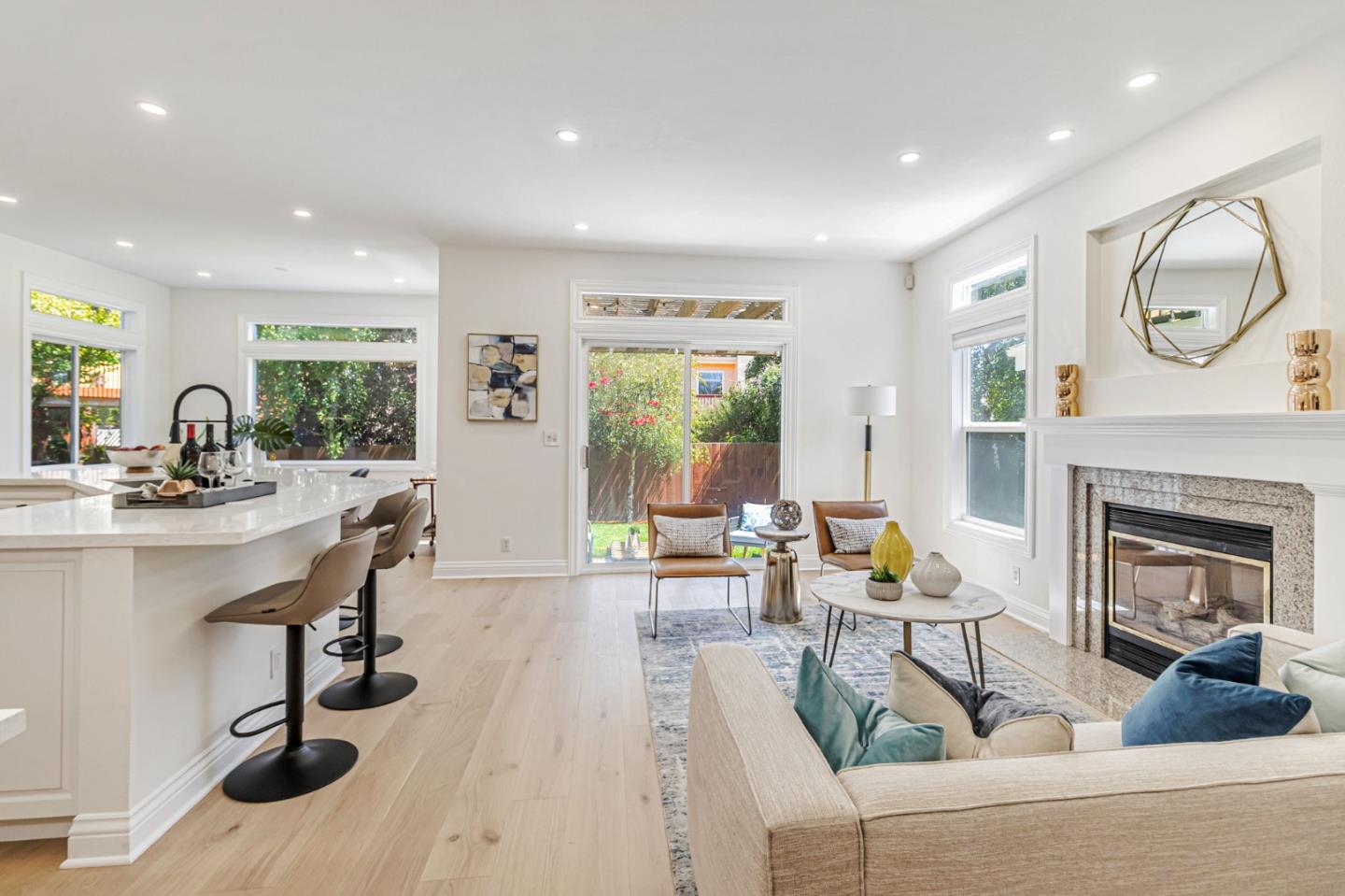 Detail Gallery Image 13 of 59 For 515 Silver Ave, Half Moon Bay,  CA 94019 - 4 Beds | 3 Baths