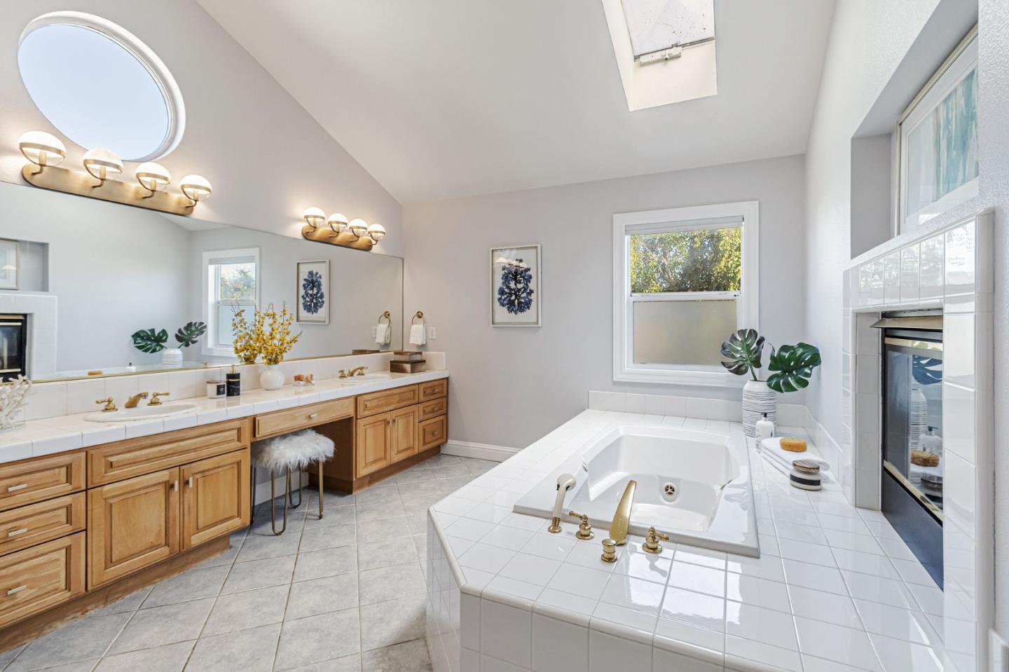 Detail Gallery Image 33 of 59 For 515 Silver Ave, Half Moon Bay,  CA 94019 - 4 Beds | 3 Baths