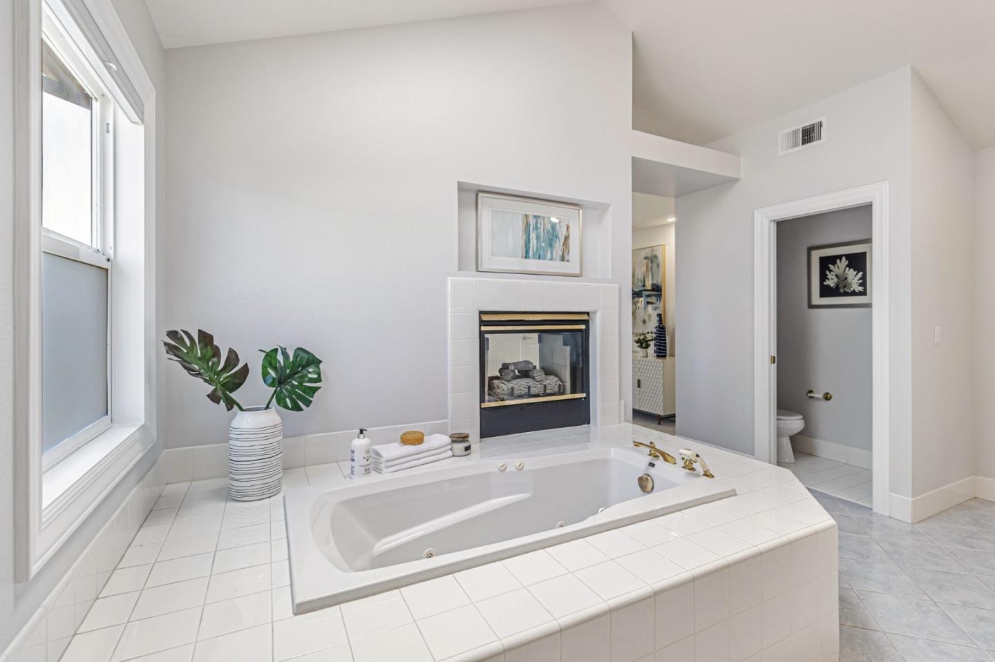 Detail Gallery Image 34 of 59 For 515 Silver Ave, Half Moon Bay,  CA 94019 - 4 Beds | 3 Baths