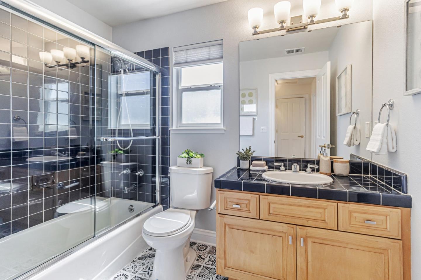 Detail Gallery Image 36 of 59 For 515 Silver Ave, Half Moon Bay,  CA 94019 - 4 Beds | 3 Baths