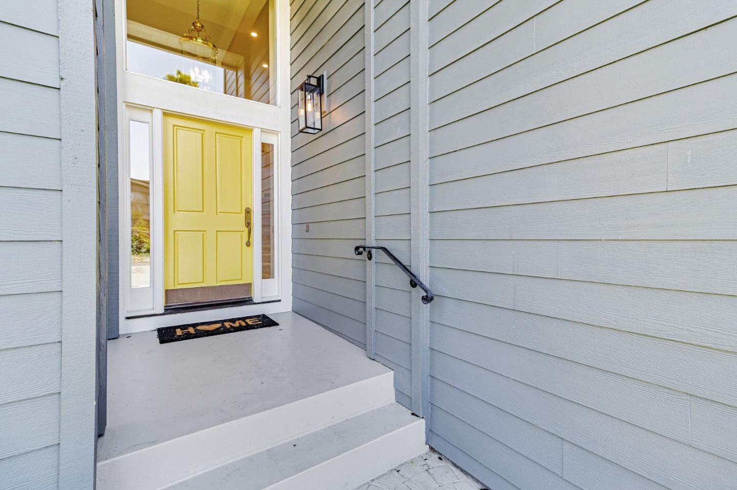Detail Gallery Image 4 of 59 For 515 Silver Ave, Half Moon Bay,  CA 94019 - 4 Beds | 3 Baths