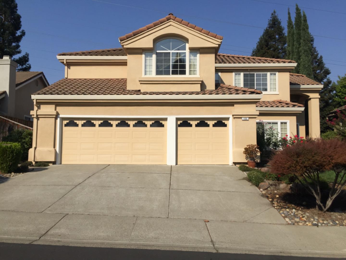 Detail Gallery Image 2 of 10 For 155 Parkhaven Dr, Danville,  CA 94506 - 5 Beds | 3 Baths