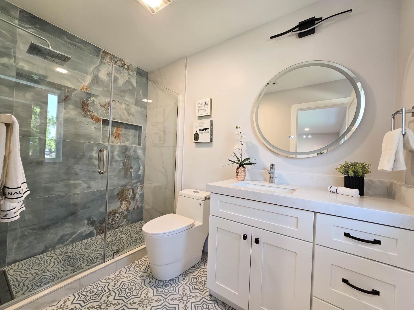 Detail Gallery Image 29 of 54 For 95 Centre St, Mountain View,  CA 94041 - 5 Beds | 4 Baths