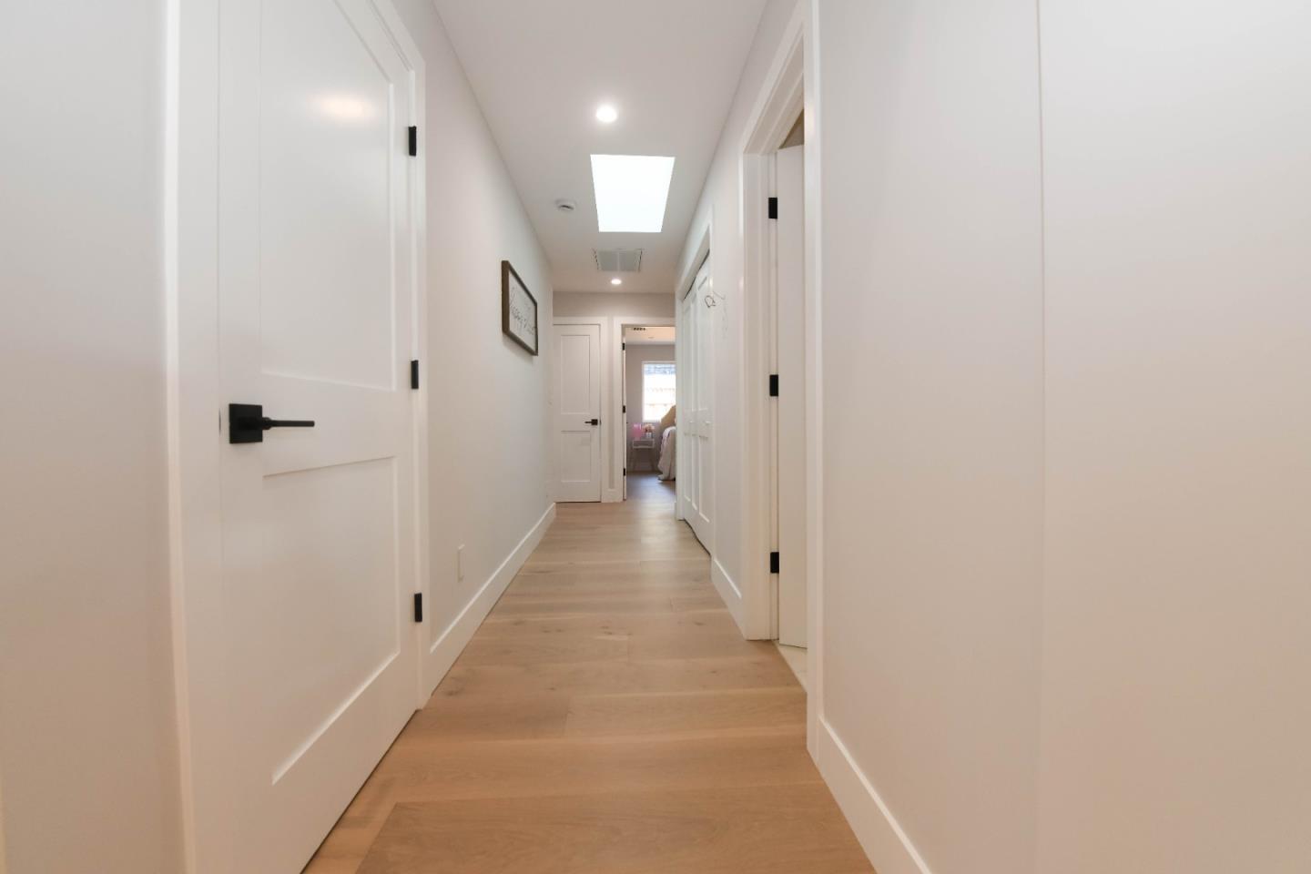 Detail Gallery Image 39 of 54 For 95 Centre St, Mountain View,  CA 94041 - 5 Beds | 4 Baths