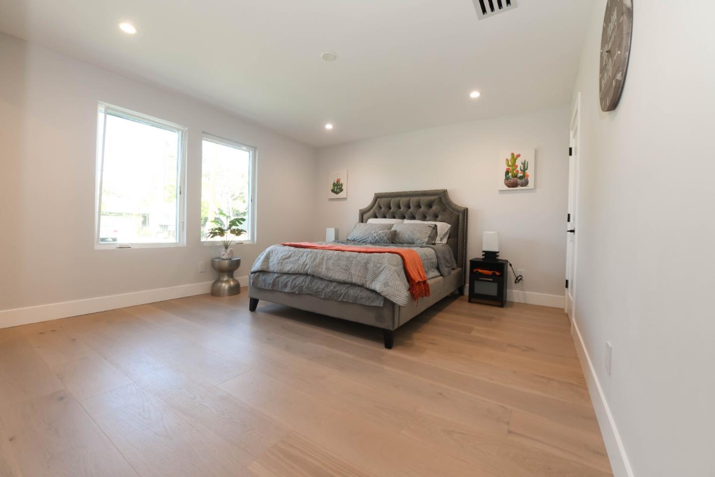 Detail Gallery Image 47 of 54 For 95 Centre St, Mountain View,  CA 94041 - 5 Beds | 4 Baths