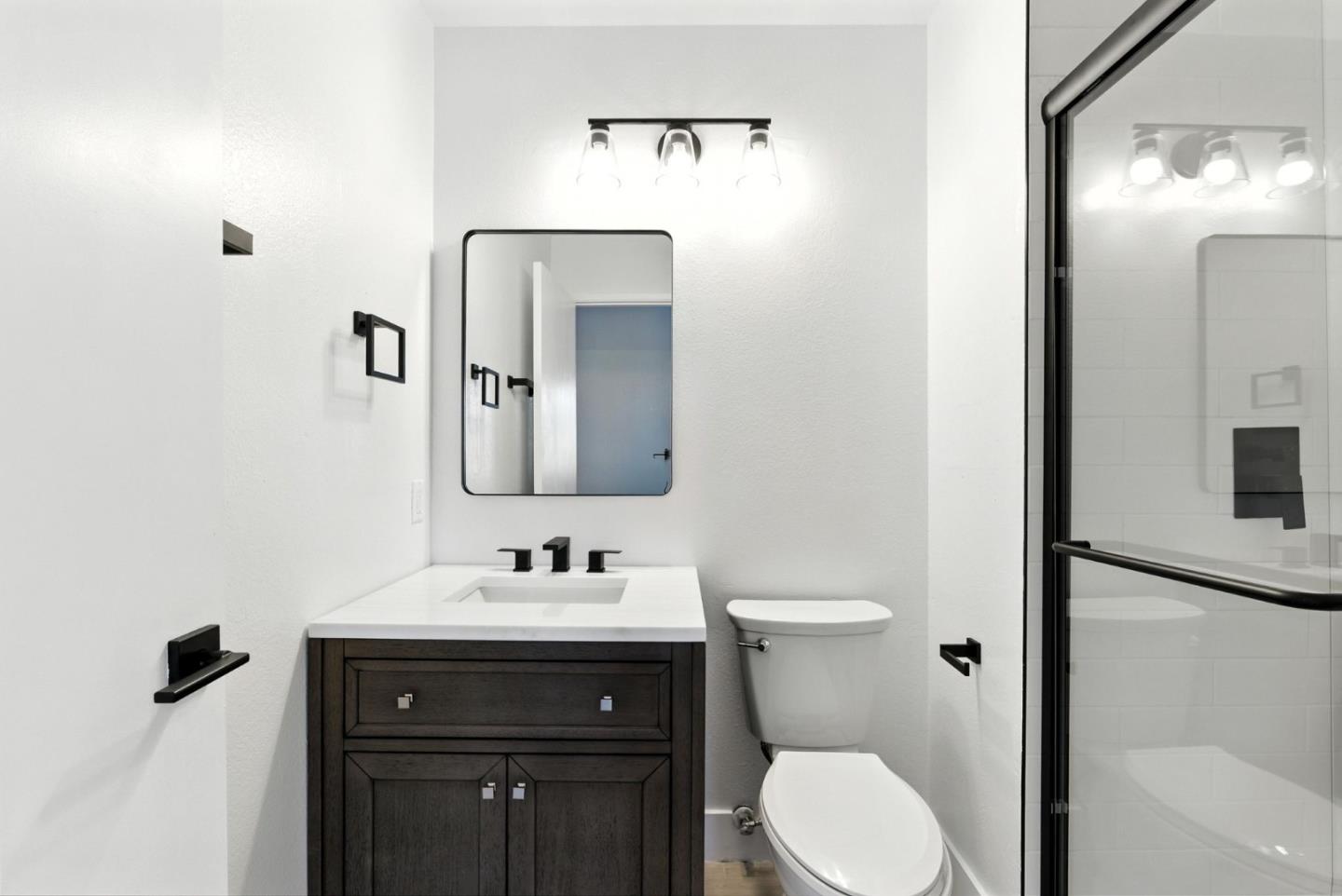 Detail Gallery Image 19 of 48 For 25 Bud Ct, Pleasant Hill,  CA 94523 - 2 Beds | 2/1 Baths