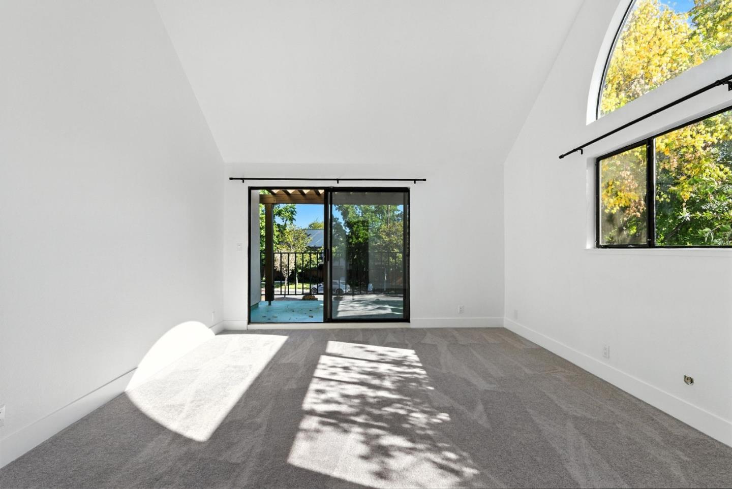 Detail Gallery Image 23 of 48 For 25 Bud Ct, Pleasant Hill,  CA 94523 - 2 Beds | 2/1 Baths